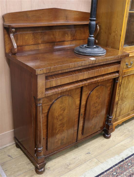 A Victorian mahogany chiffonier W.91cm